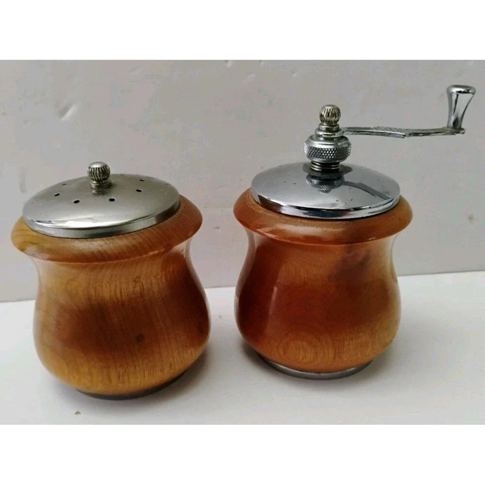 Vintage George S Thompson Salt Shaker Pepper Mill Set Los Angeles Calif Mini MCM